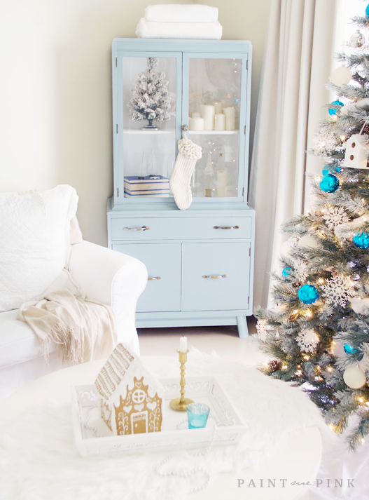 Christmas Living Room 2017 - Paint Me Pink