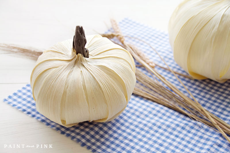 Corn Husk Pumpkins DIY - Paint Me Pink