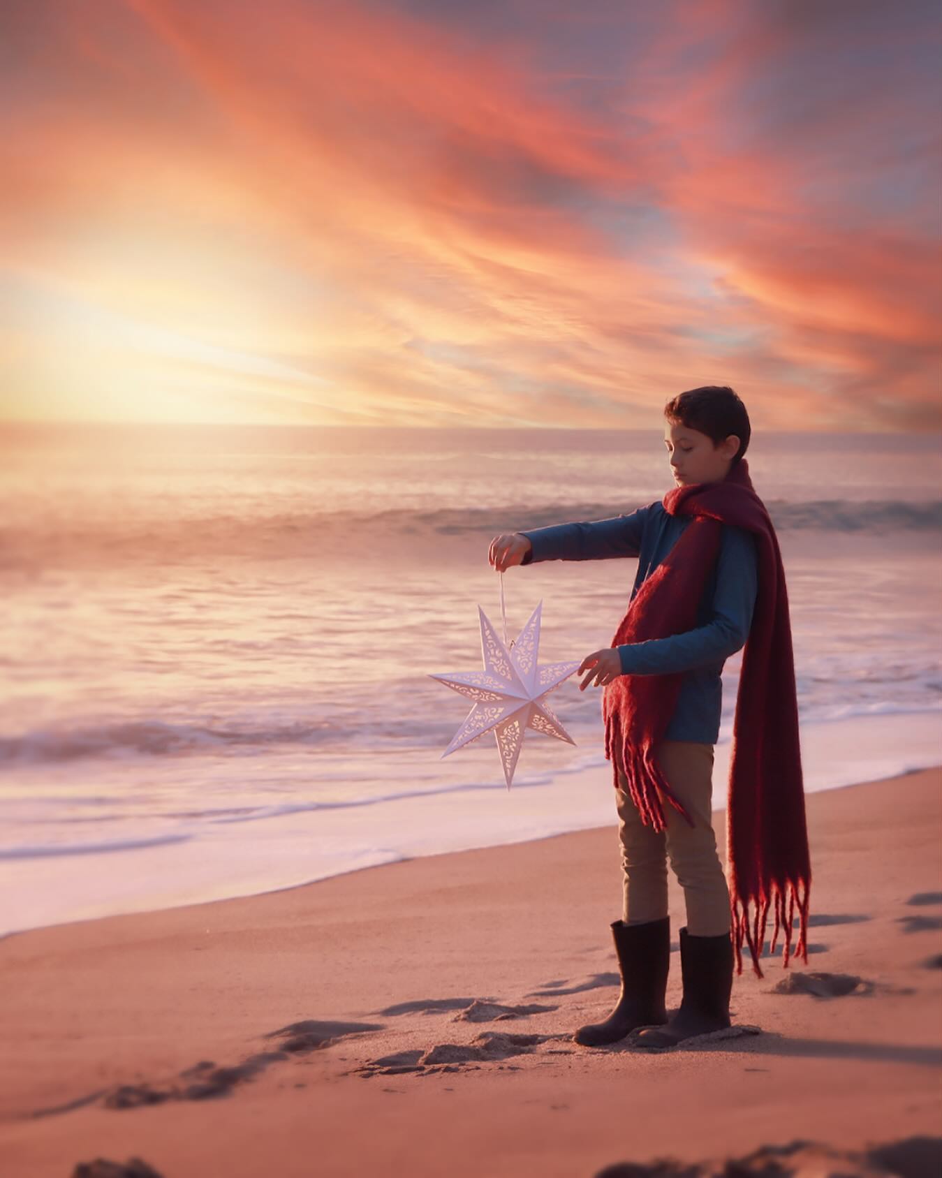 D e c e m b e r • I went to the beach for some starry night sky photos, but the sunset and clouds were absolutely stunning! I switched gears and took sunset pictures instead. Remember, life is an adventure, and sometimes the best adventures are the ones we didn’t plan for. 🫶🏼